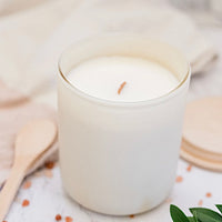 Hampton Beach Relaxing Candle Scents of Lemon Marine Air and Sea Greens